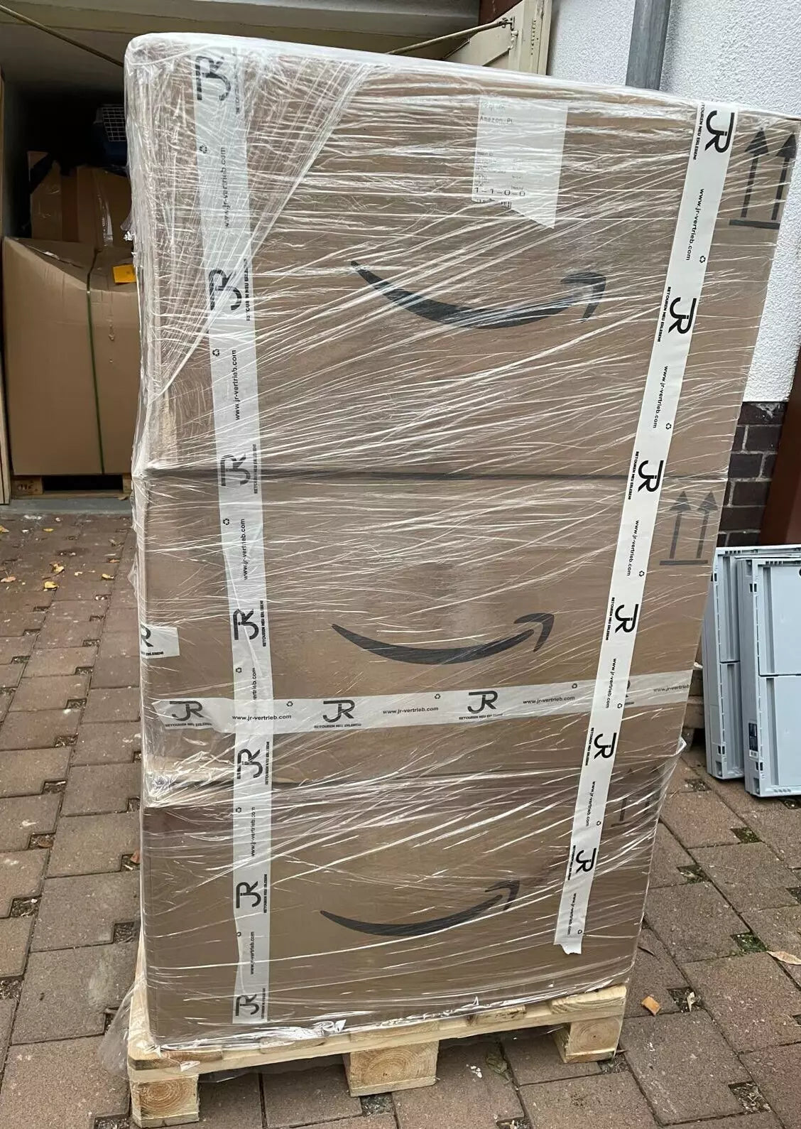 1 x Palette Amazon Retouren - mind. 350 Teile